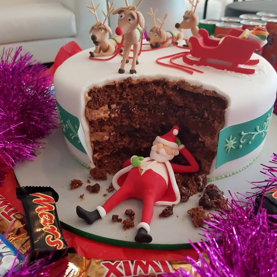 Торт мужу с приколом. Прикольные торты. Тортики с юмором. Прикольный торт коллективу. Торт с юмором.